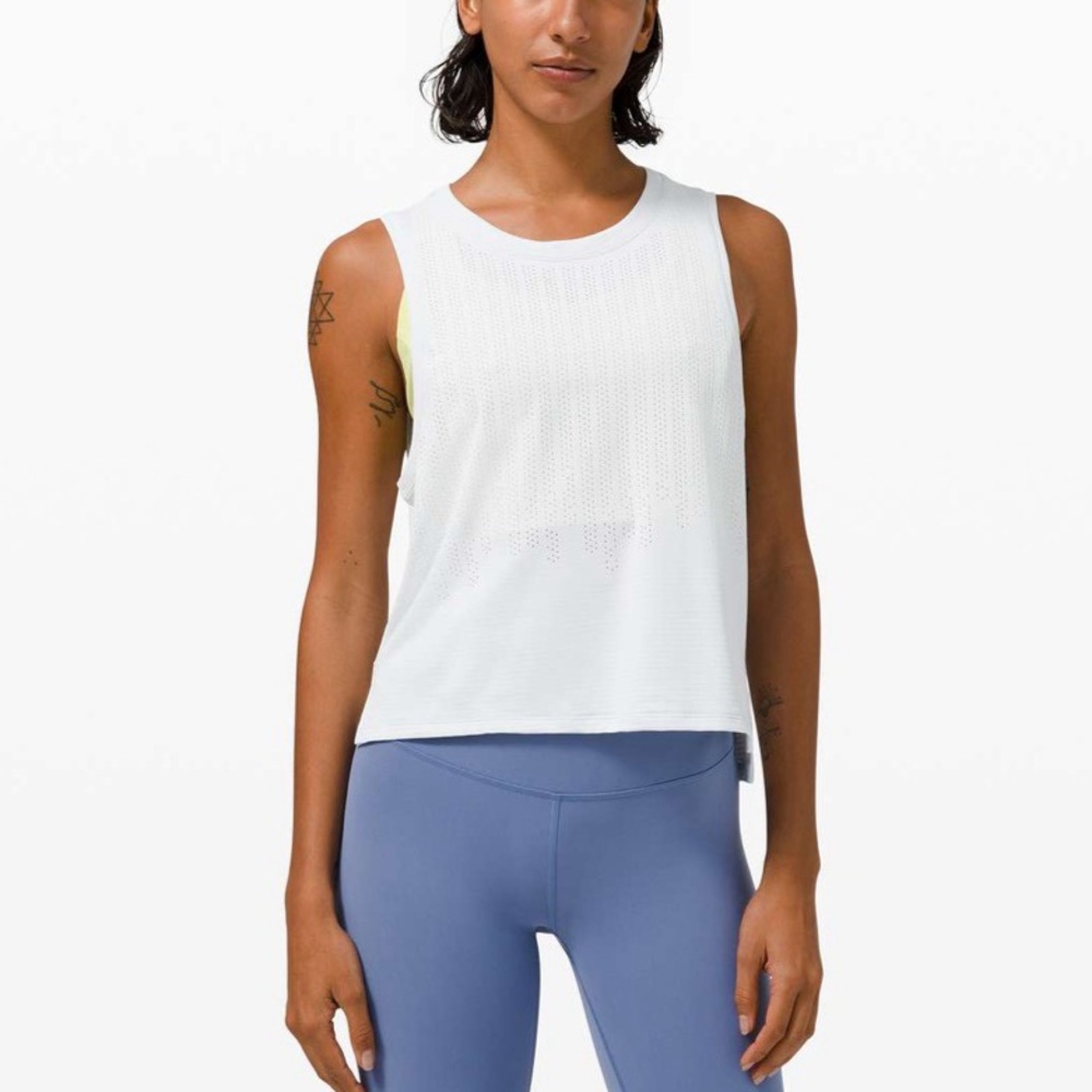 Lululemon Train To Be Tank Top Rain Stripe – Size 14